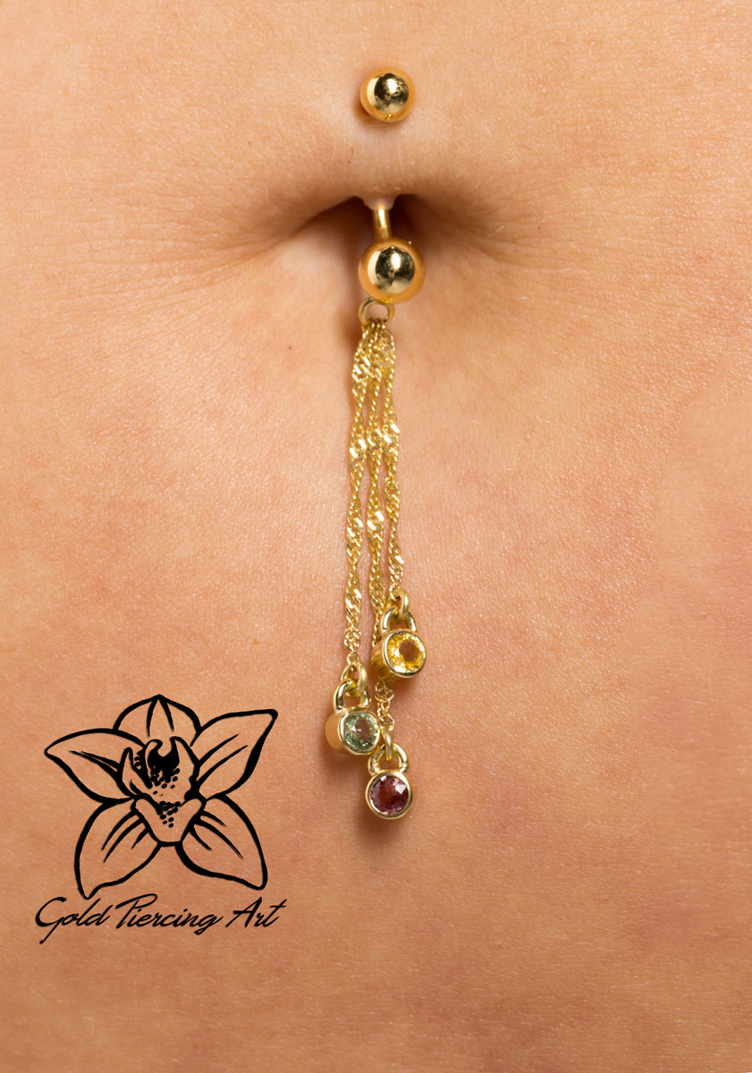 Piercingbanane mit drei Saphiren