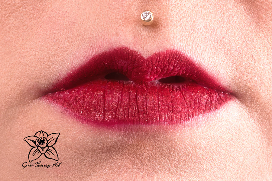 Labret-Stecker mit Brillant