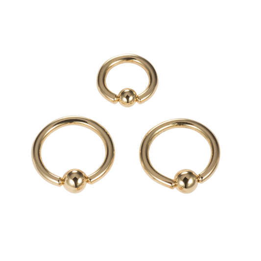 Captive Bead Ring / Ball Closure Ring in 18k Gold